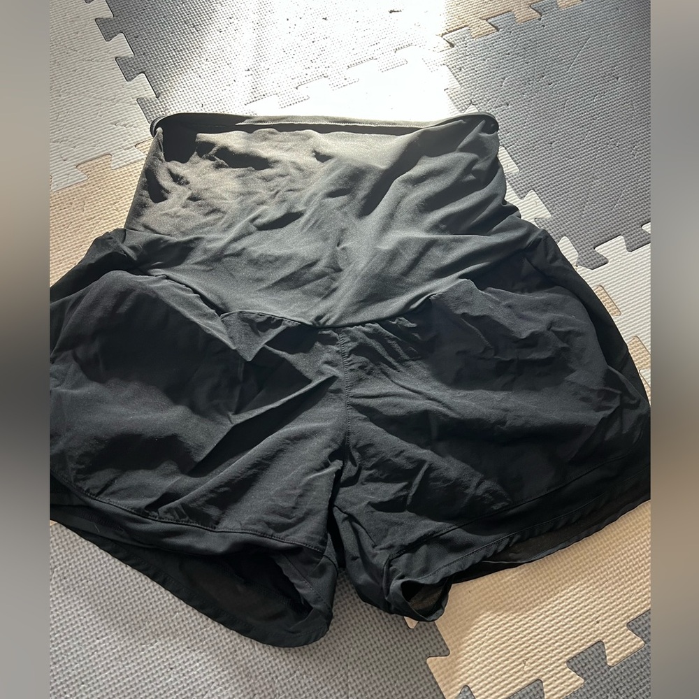 Black athletic maternity shorts